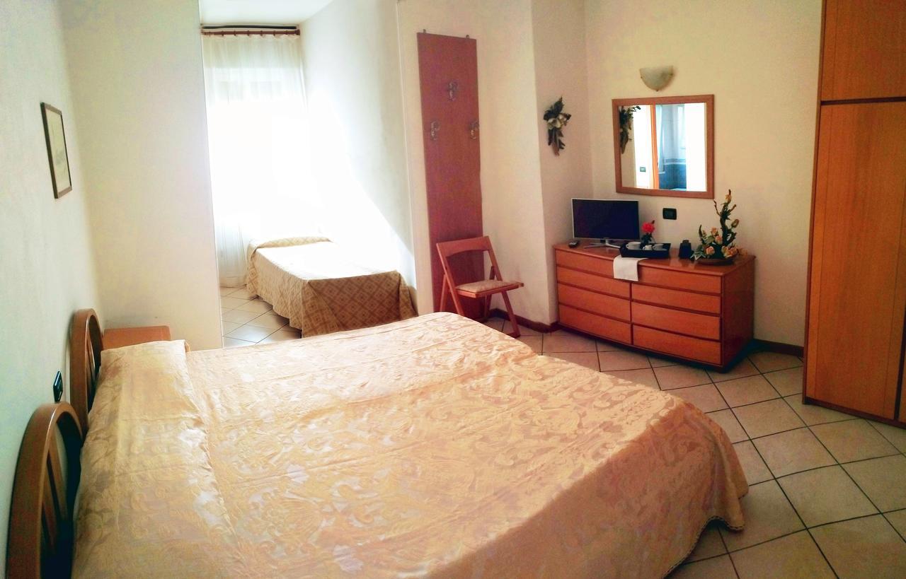 Hotel Ponte Autostrada เซริอาเต ภายนอก รูปภาพ