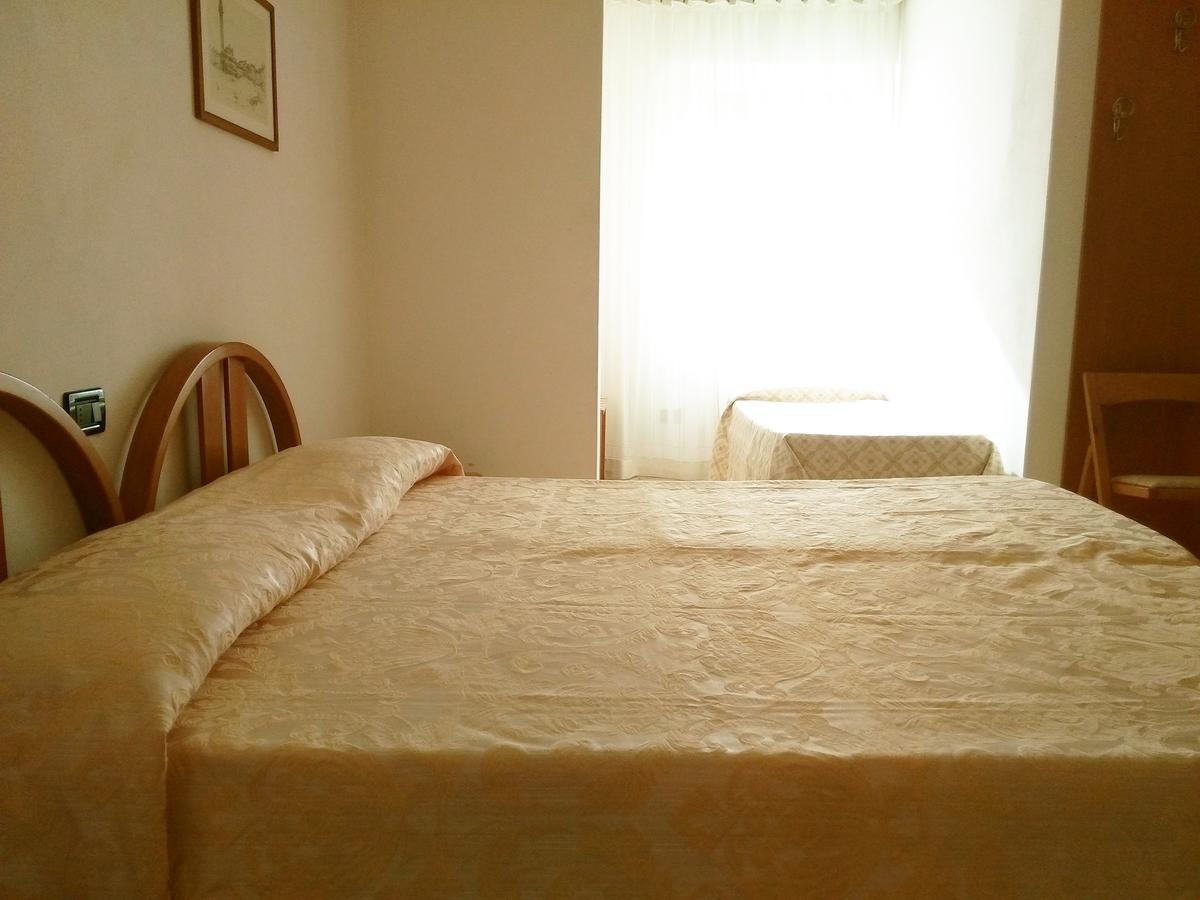 Hotel Ponte Autostrada เซริอาเต ภายนอก รูปภาพ